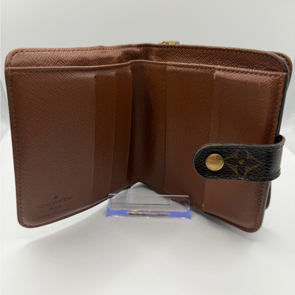 Louis Vuitton Monogram Compact Zippe Zipped Wallet - Picture 4 of 9